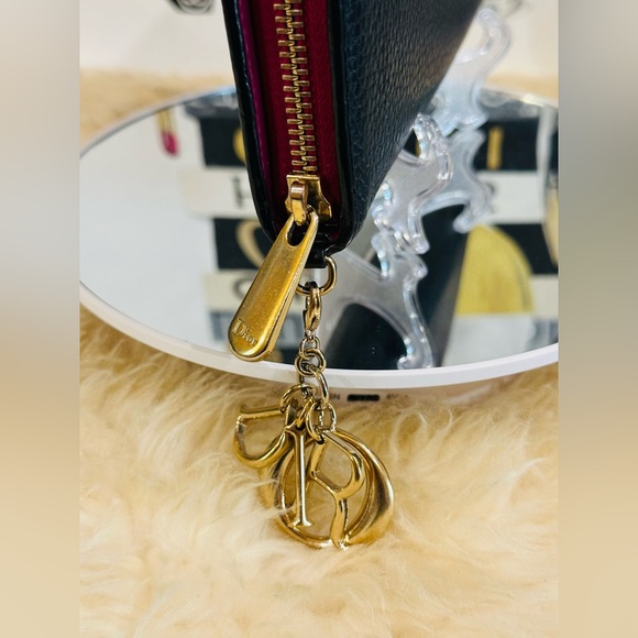 💎CHRISTIAN DIOR CAVIAR Bicolor Zippy Long Wallet w/ Dior Charm & COA - Picture 11 of 17